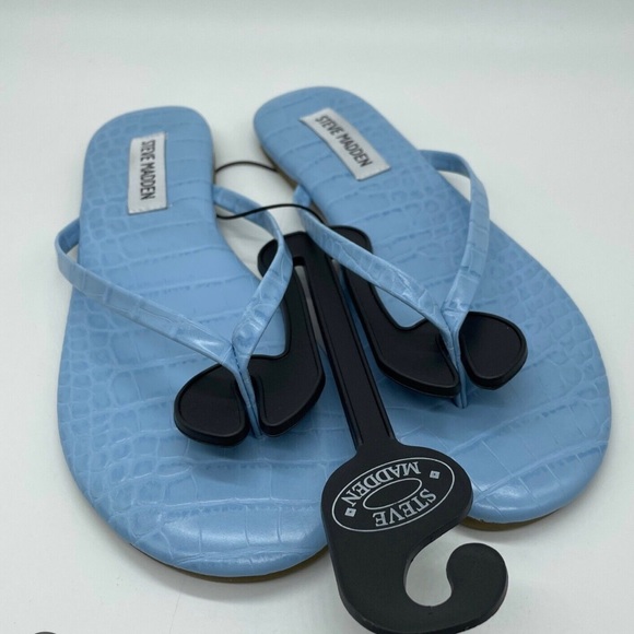 • NWT Steve Madden Sandals - Picture 4 of 4